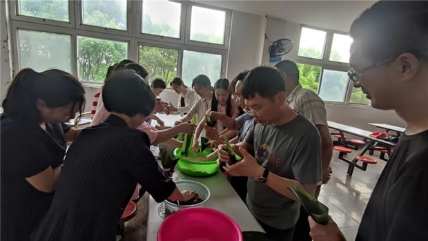 2021Ϻʱǲųڰӻͼ7