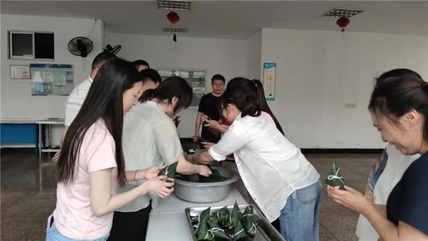 2021Ϻʱǲųڰӻͼ9